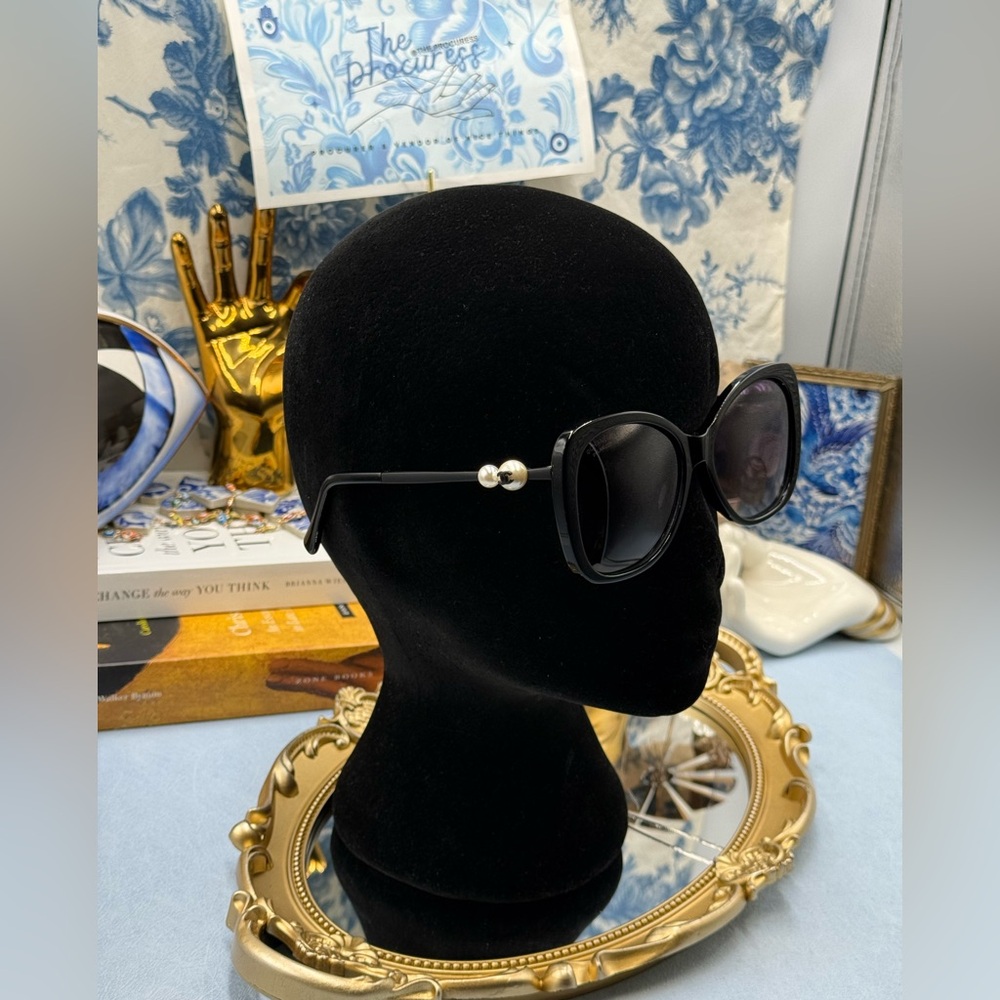 🆕 CHANEL 🧿 NWOT CH5339H Oversized Square Sunglass with Pearl Detail, Black - Picture 3 of 16